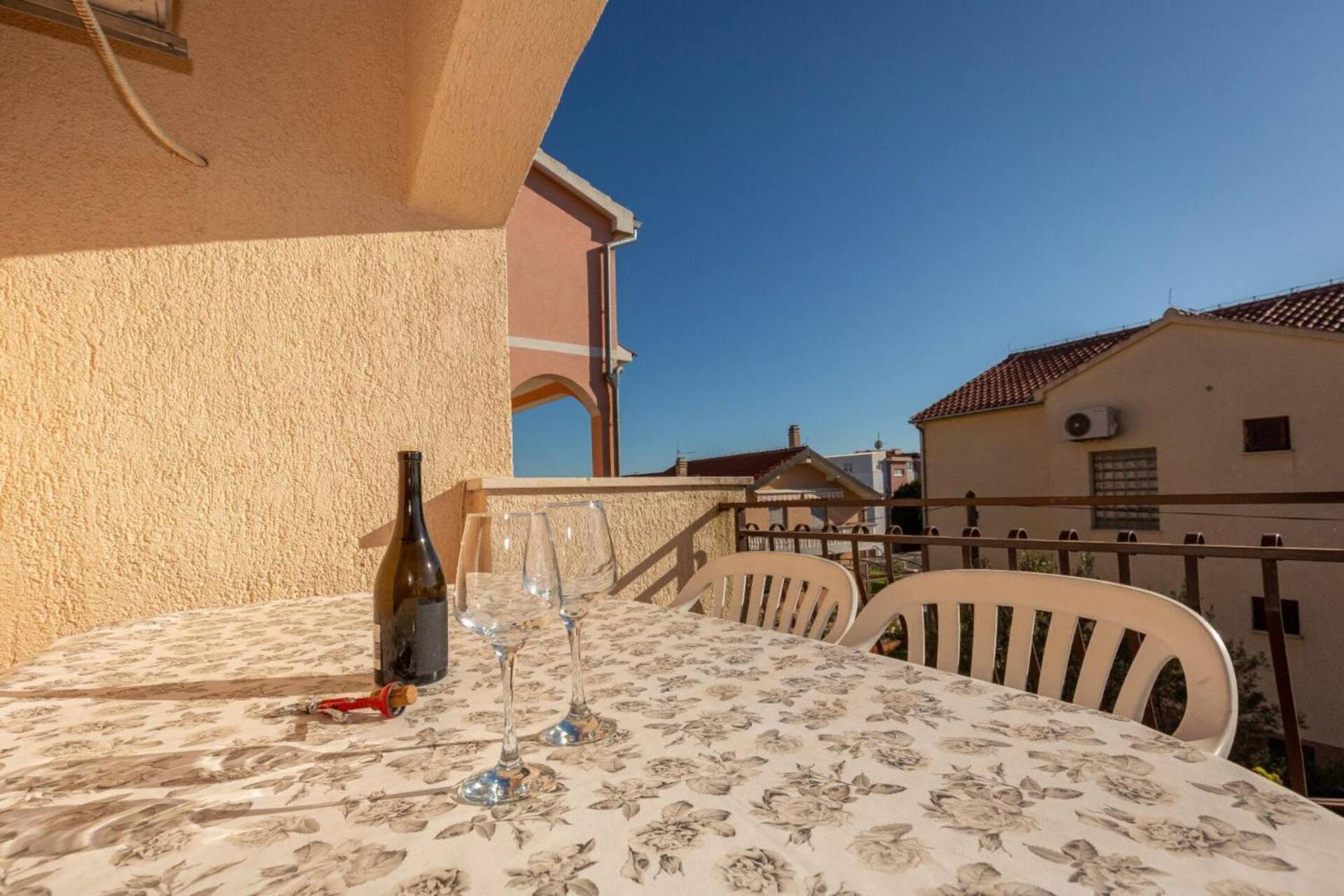 Three Bedroom Apartment In Biograd Биоград-на-Мору Экстерьер фото