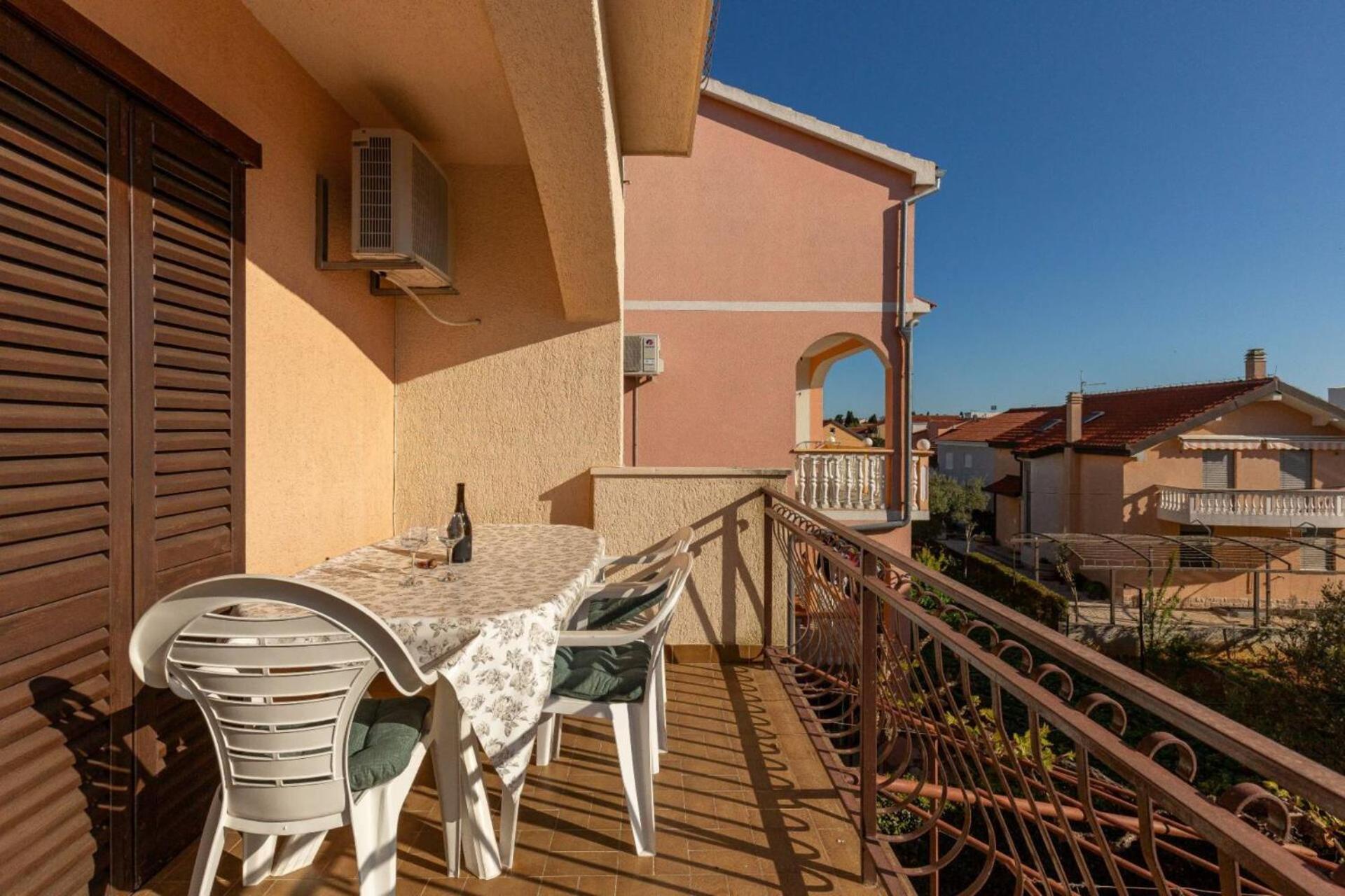 Three Bedroom Apartment In Biograd Биоград-на-Мору Экстерьер фото