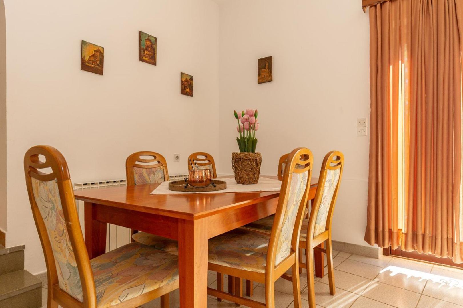 Three Bedroom Apartment In Biograd Биоград-на-Мору Экстерьер фото